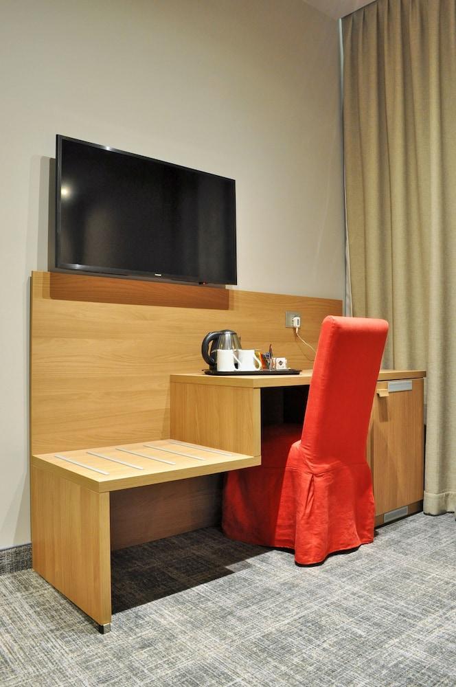 Hnn Luxury